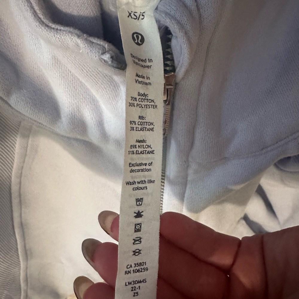 lululemon light purple cropped scuba half zip - Picture 3 of 5